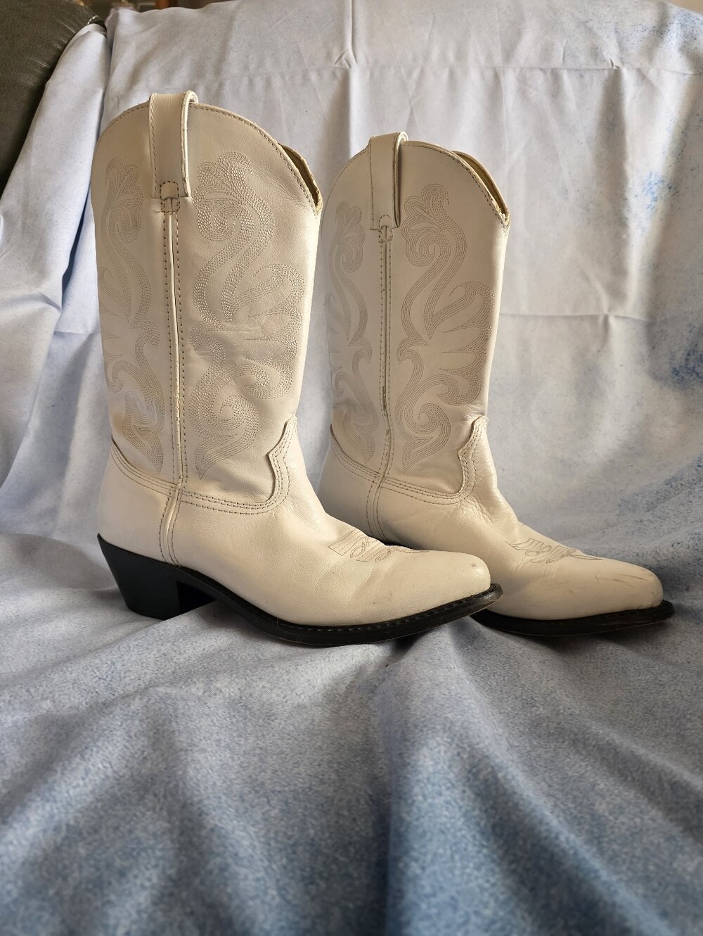Durango White Western Embroidered Cowboy Boots